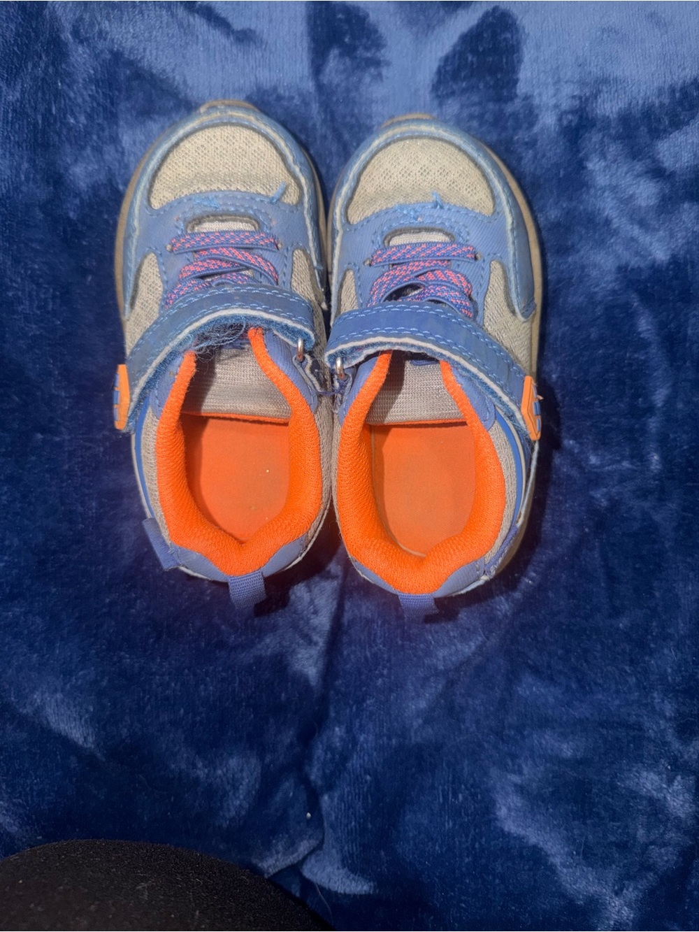 OshKosh B’gosh Baby Boy Size 7 Blue Orange Sneakers